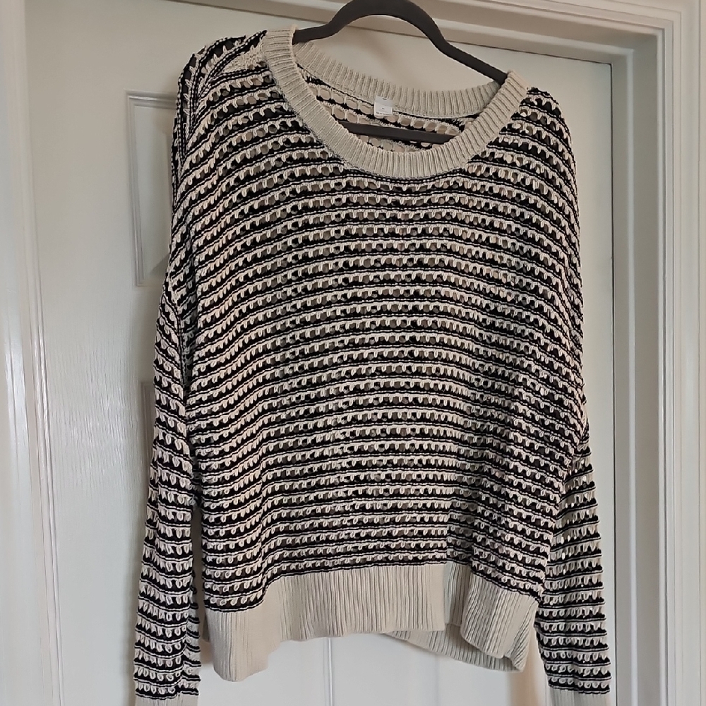 Old Navy Black & Cream Striped Crewneck Sweater
